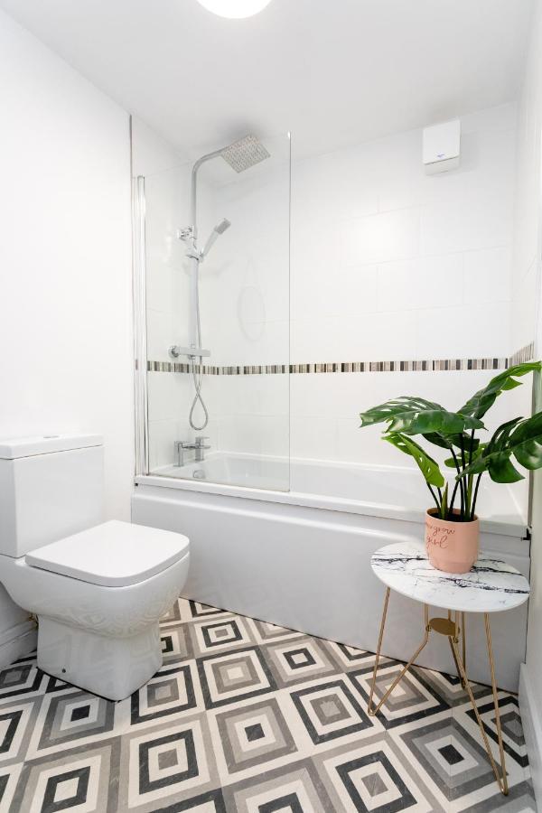 Fab 2Bedroom Apartment- Free Parking, 5Mins From City Centre, Portland Rd Ne2 1Dj Newcastle-upon-Tyne Exteriör bild